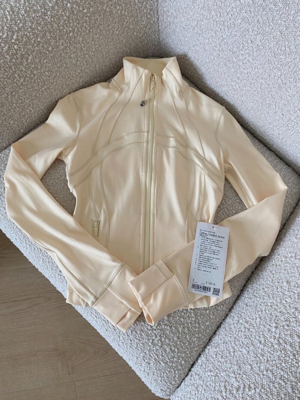 New Lululemon Butter Cream Define Cropped Jacket *Nulu Size 2
